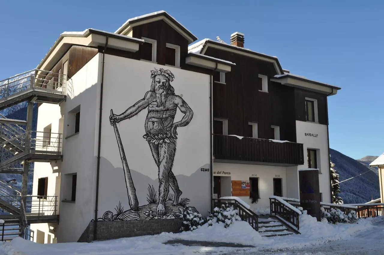 Casa Del Parco Dell'Adamello Di Vezza D'Oglio Ostello