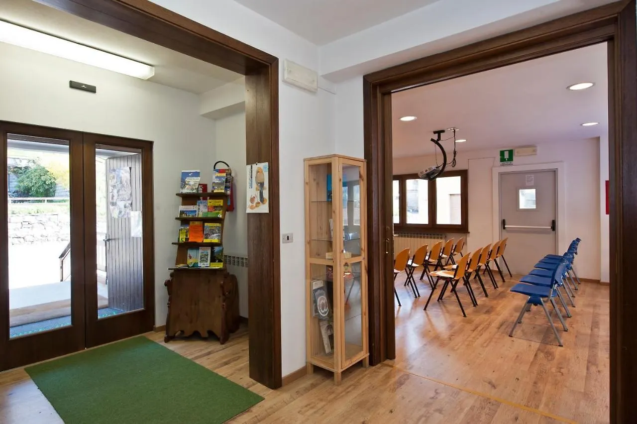 Casa Del Parco Dell'Adamello Di Vezza D'Oglio Hostel