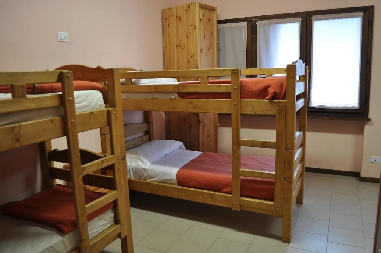 Casa Del Parco Dell'Adamello Di Vezza D'Oglio Hostel