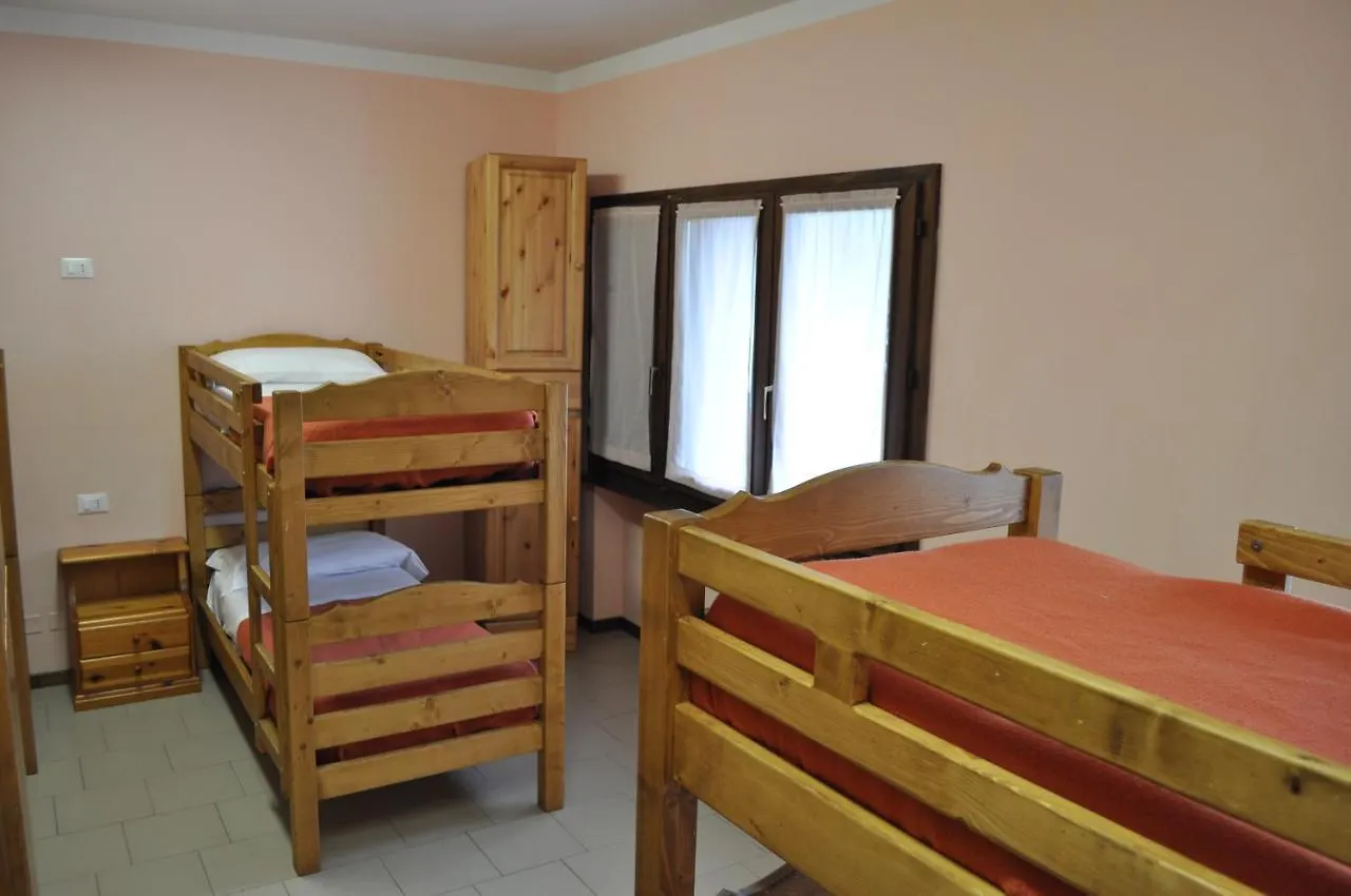 Casa Del Parco Dell'Adamello Di Vezza D'Oglio Hostel