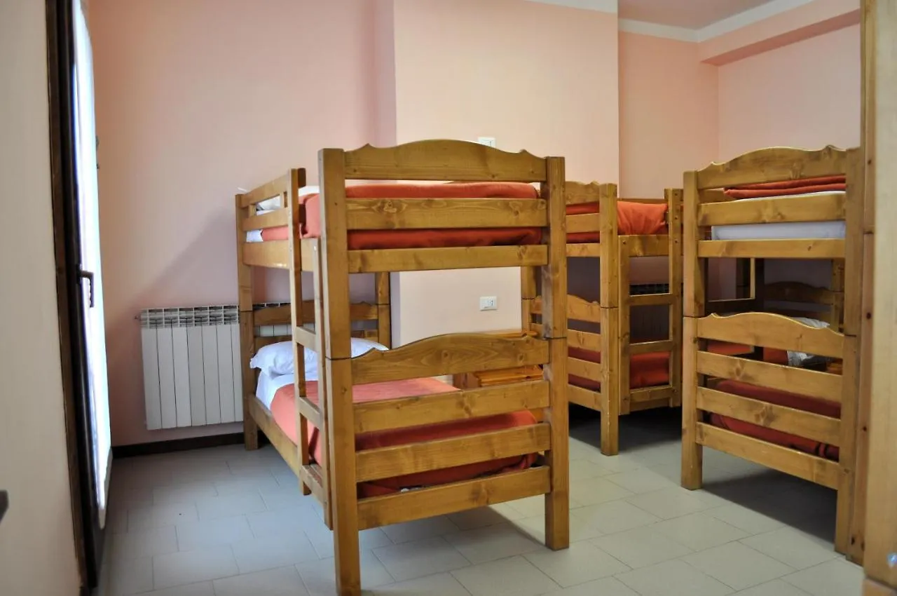 Casa Del Parco Dell'Adamello Di Vezza D'Oglio Hostel
