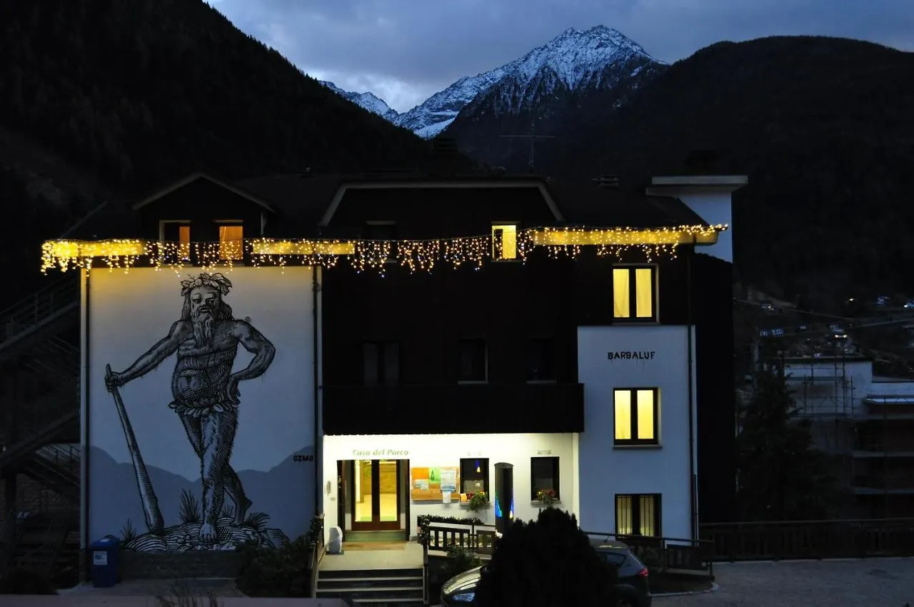 Casa Del Parco Dell'Adamello Di Vezza D'Oglio Hostel Italy